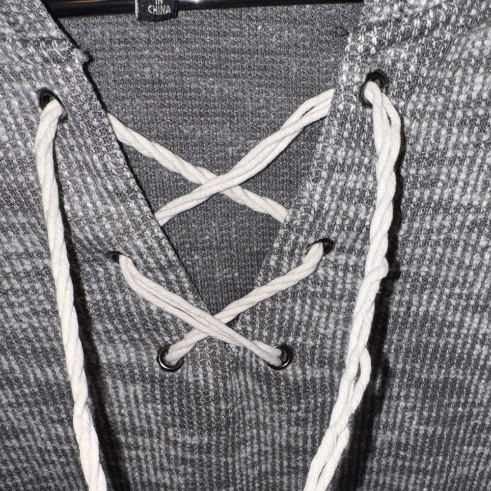 Inspired Hearta- Women’s Grey and White Striped Hoodie Size Large - Picture 9 of 15